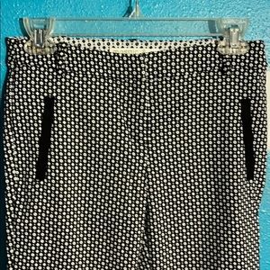 4.Mosaic &CO. Black & White.dressed pants/leggings